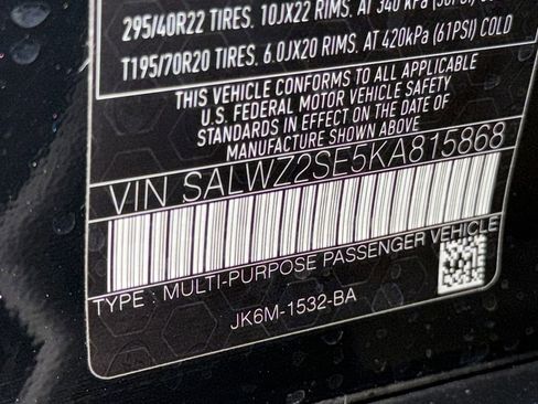 Used 2019 Land Rover Range Rover Sport SVR image 25