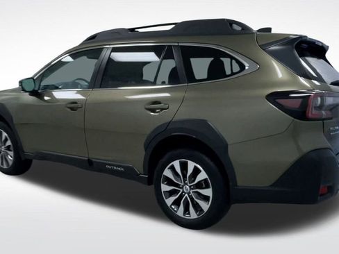 Used 2025 Subaru Outback Limited image 6