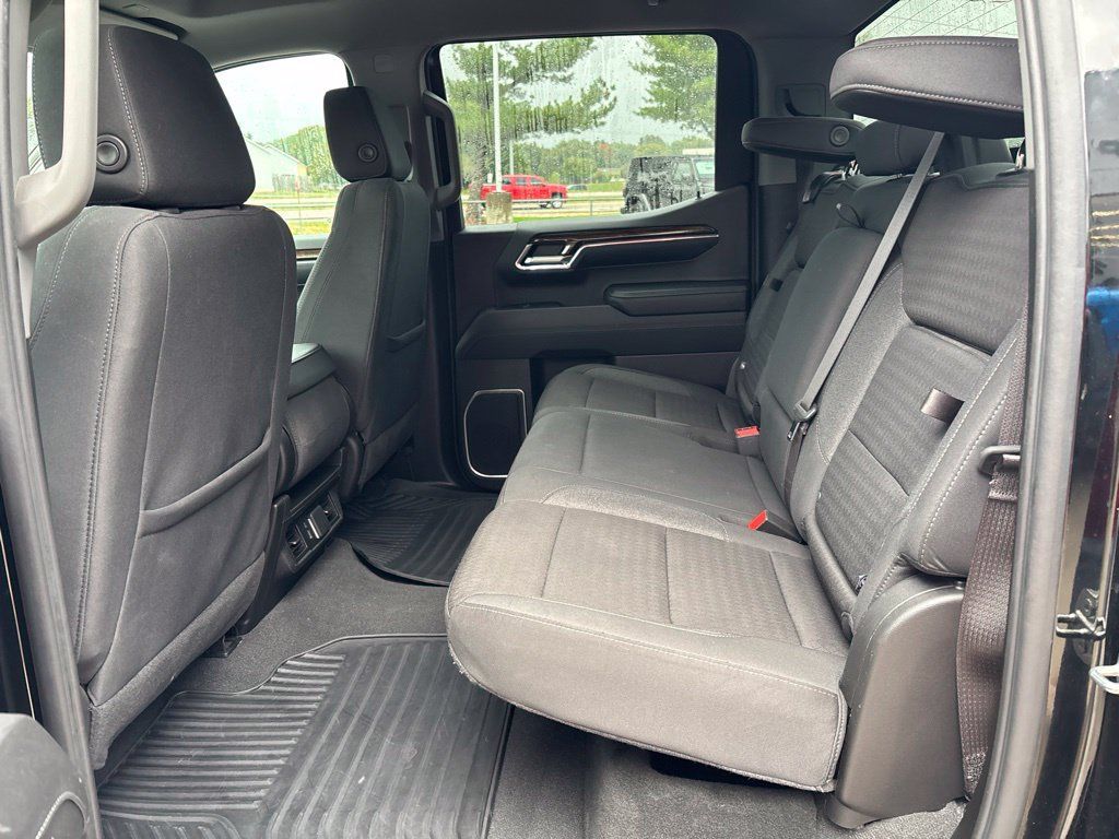 Used 2024 GMC Sierra 1500 Elevation AWD/4WD image 14