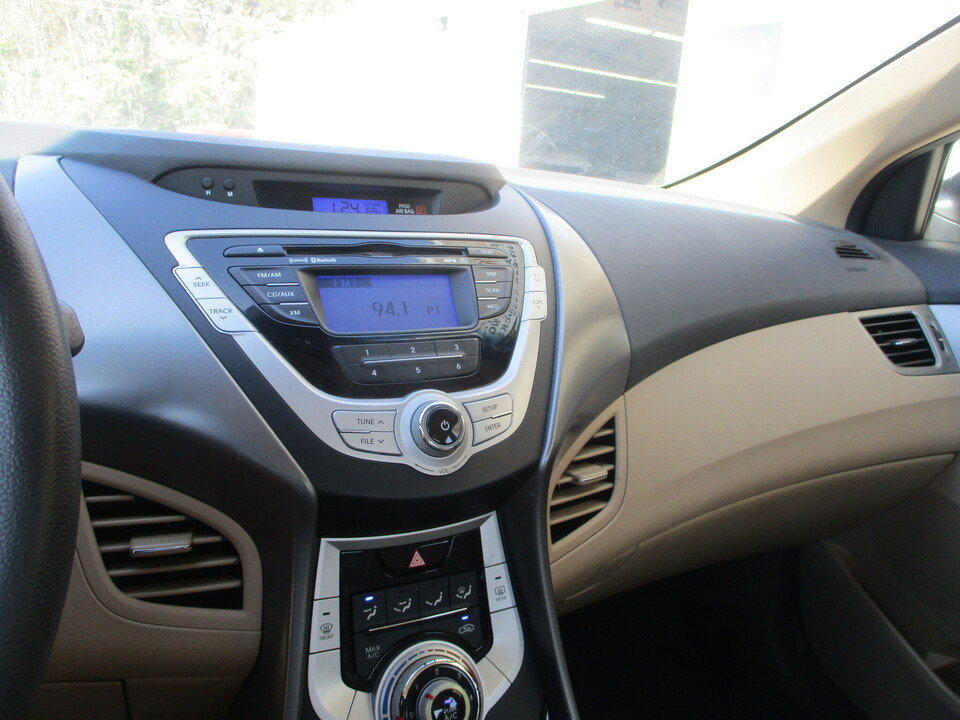 Used 2011 Hyundai Elantra GLS w/ Preferred Equipment Pkg 3 FWD image 38