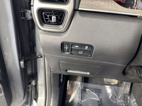 Used 2021 Kia Sorento EX w/ Panoramic Sunroof Package image 15