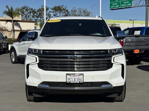 Used 2023 Chevrolet Suburban Premier image 2
