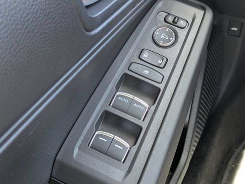 Certified 2025 Honda Accord LX image 19
