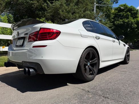 Used 2013 BMW M5 RWD image 23