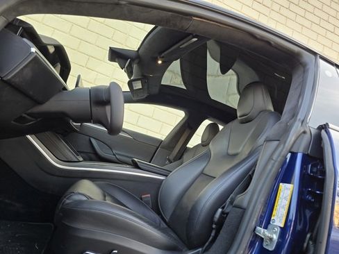 Used 2021 Tesla Model S Plaid image 19