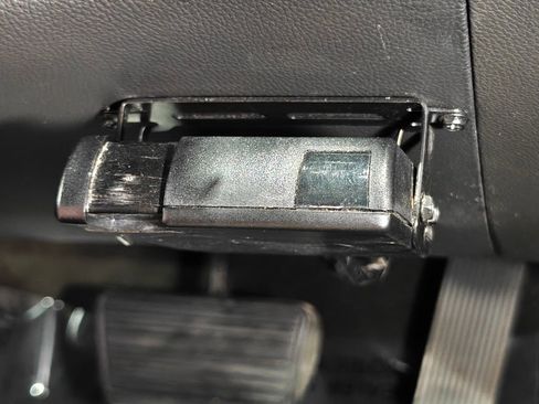 Used 2018 Chevrolet Silverado 1500 LTZ w/ Sport Package image 10