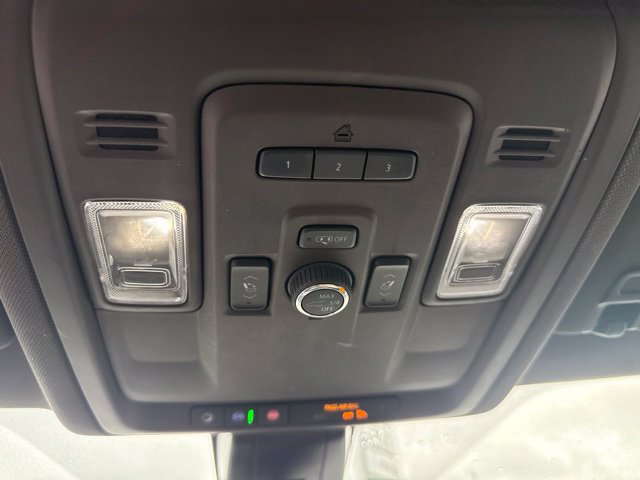 Used 2022 GMC Yukon SLT w/ SLT Luxury Package AWD/4WD image 24