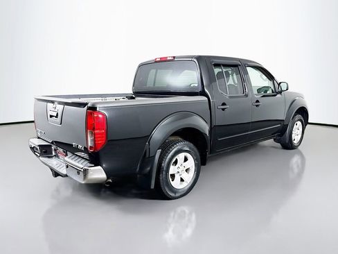 Used 2013 Nissan Frontier SV AWD/4WD image 5