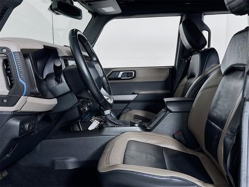 Used 2021 Ford Bronco Wildtrak image 13