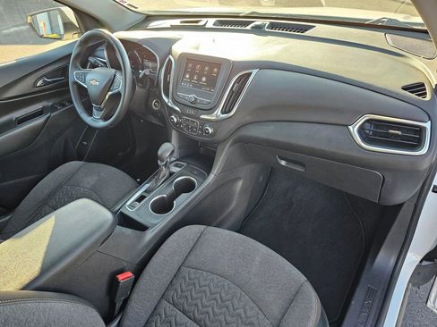 Used 2024 Chevrolet Equinox LT image 18
