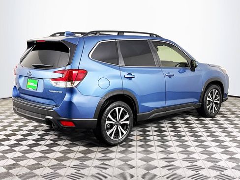 Used 2023 Subaru Forester Limited w/ Popular Package #2 AWD/4WD image 8