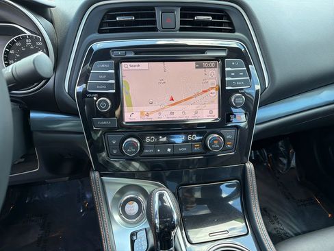 Used 2023 Nissan Maxima SR w/ Sport Mat Group FWD image 26