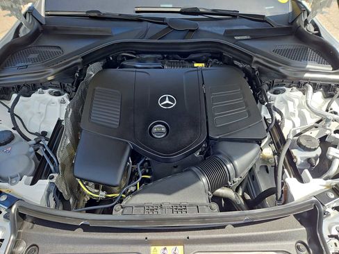 Used 2025 Mercedes-Benz GLC 300 4MATIC image 34