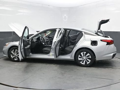 Used 2021 Nissan Altima 2.5 S FWD image 55
