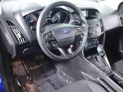 Used 2018 Ford Focus SE FWD image 9