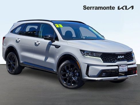 Used 2023 Kia Sorento SX AWD/4WD image 1