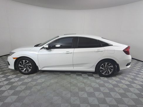 Used 2016 Honda Civic EX image 8