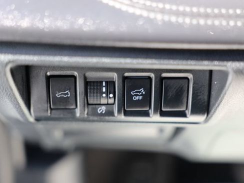 Used 2025 Subaru Outback Touring AWD/4WD image 19