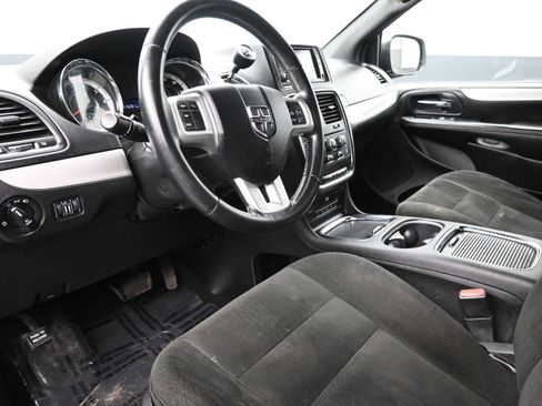 Used 2015 Dodge Grand Caravan SXT w/ Blacktop Package image 10