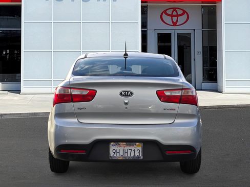 Used 2012 Kia Rio EX w/ Convenience Pkg image 5