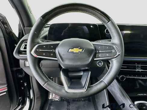 Used 2025 Chevrolet Traverse High Country AWD/4WD image 11