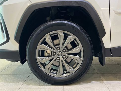 Certified 2024 Toyota RAV4 XLE Premium image 7