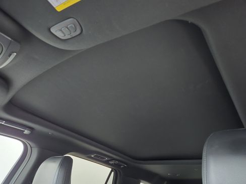 Used 2024 Lincoln Navigator Premiere image 10