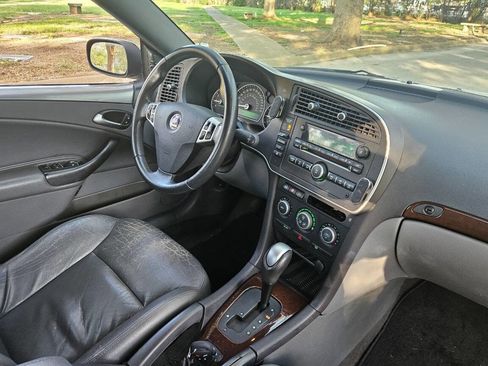 Used 2007 Saab 9-3 2.0T w/ Premium 17 Pkg image 15