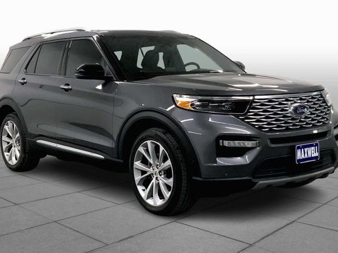 Used 2021 Ford Explorer Platinum w/ Equipment Group 601A AWD/4WD image 3