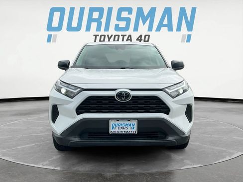 Used 2024 Toyota RAV4 LE AWD/4WD image 2