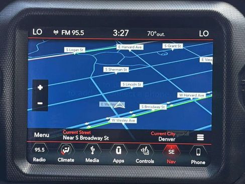 Used 2019 Jeep Wrangler Unlimited Sahara AWD/4WD image 18