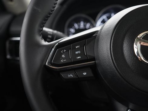 Used 2025 MAZDA CX-5 AWD 2.5 S w/ Preferred Package image 26
