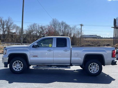 Used 2018 GMC Sierra 1500 SLE w/ Suspension Package, Off-Road AWD/4WD image 4