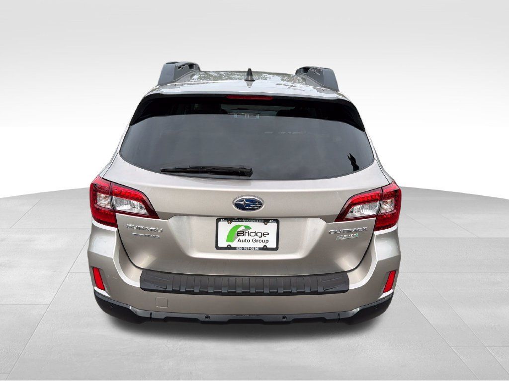 Used 2017 Subaru Outback 2.5i Limited AWD/4WD image 6