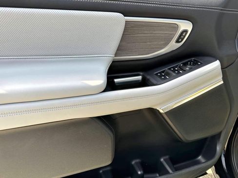 Used 2025 Ford Expedition Max Platinum w/ Platinum Ultimate Package image 15