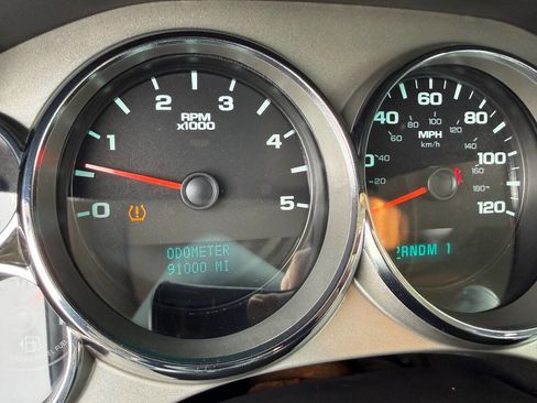 Used 2012 GMC Sierra 2500 W/T w/ Snow Plow Prep Package image 20