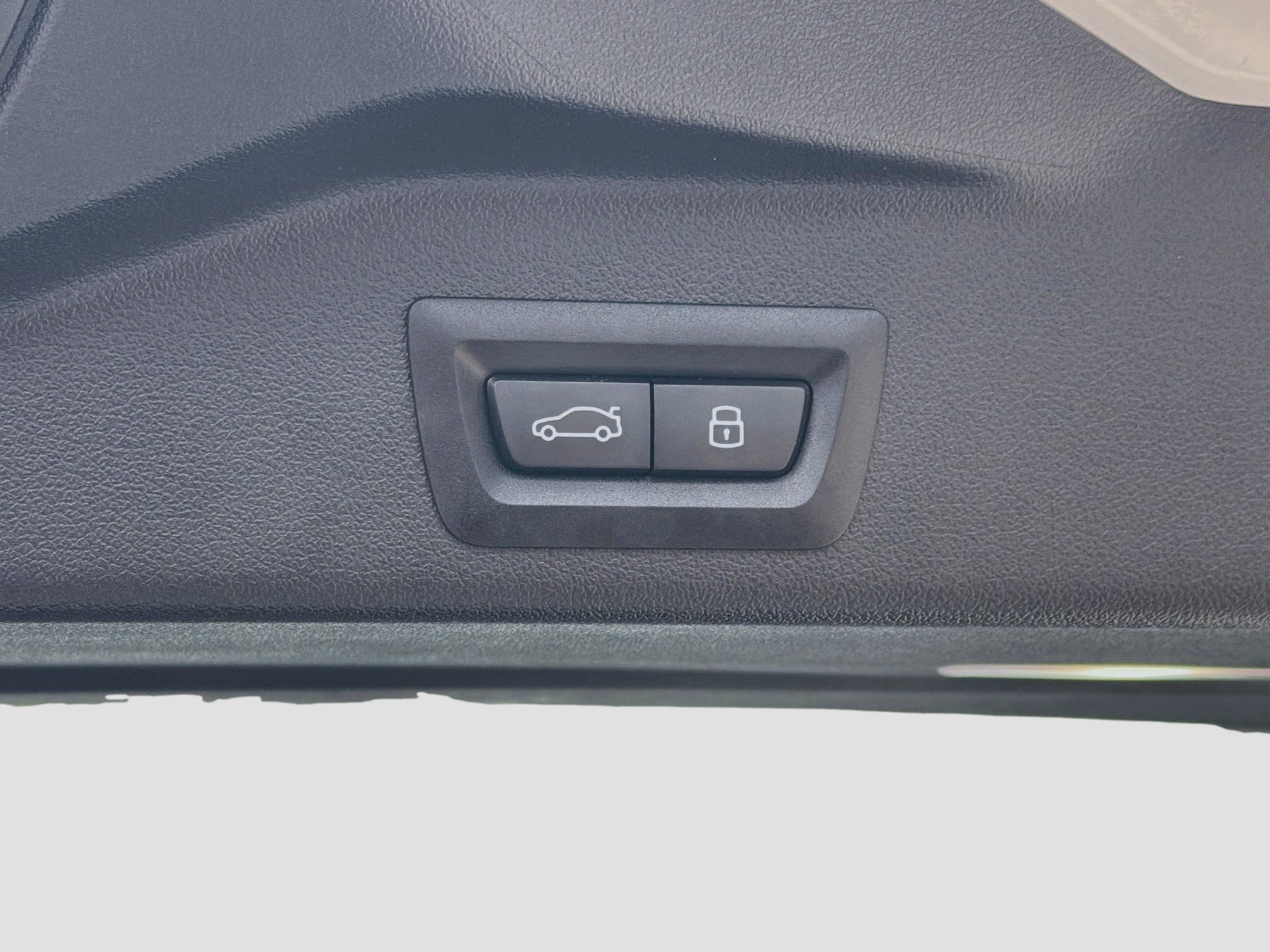 Used 2026 BMW X5 xDrive40i AWD/4WD image 32
