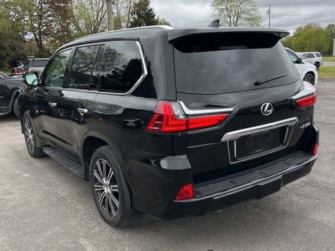 Used 2018 Lexus LX 570 4WD w/ Luxury Package image 6