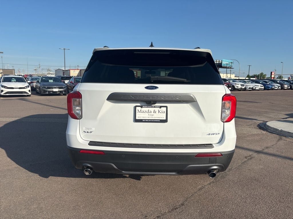 Used 2021 Ford Explorer XLT w/ Equipment Group 202A AWD/4WD image 6