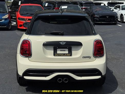 Used 2023 MINI Cooper S w/ Signature Upholstery Package FWD image 6