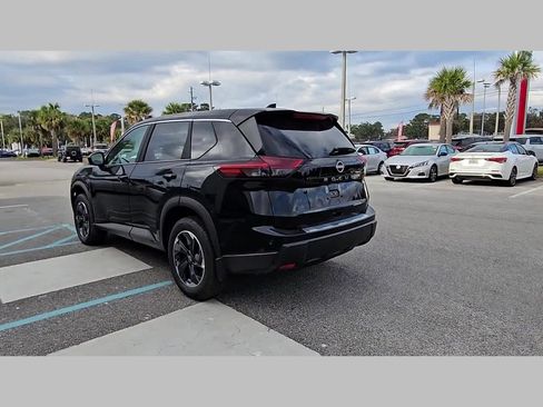 New 2026 Nissan Rogue SV image 31