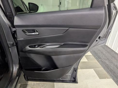 Used 2025 Nissan Murano SV AWD/4WD image 26