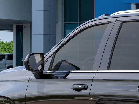 New 2026 Chevrolet Suburban LS RWD image 12