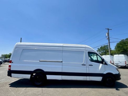 Used 2014 Mercedes-Benz Sprinter 3500 image 6