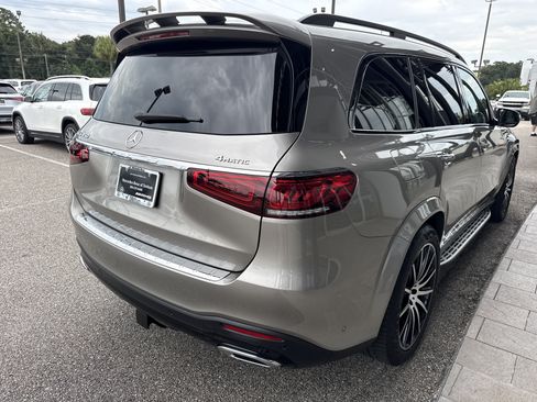 Used 2023 Mercedes-Benz GLS 450 4MATIC w/ AMG Line Exterior image 4