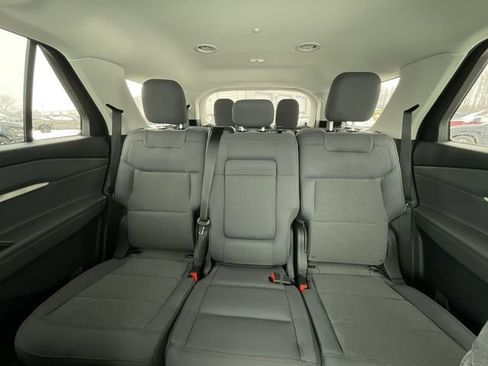 New 2026 Ford Explorer Active image 22