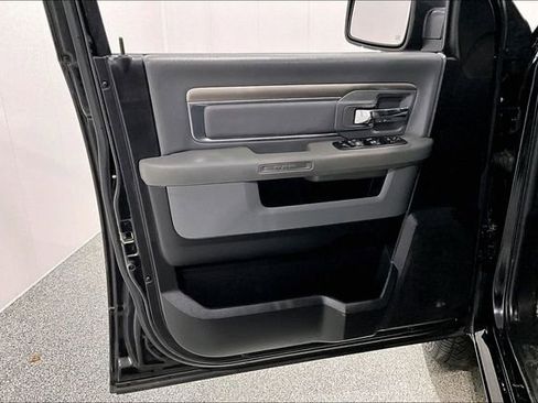 Used 2019 RAM 1500 Classic Warlock image 22