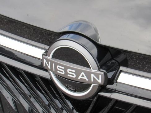 New 2026 Nissan Sentra SR w/ SR Premium Package FWD image 8
