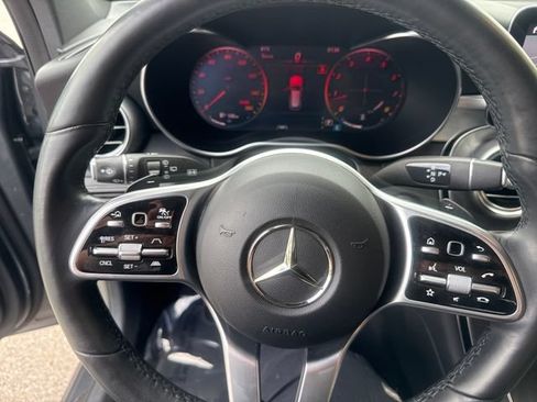 Used 2022 Mercedes-Benz GLC 300 image 11