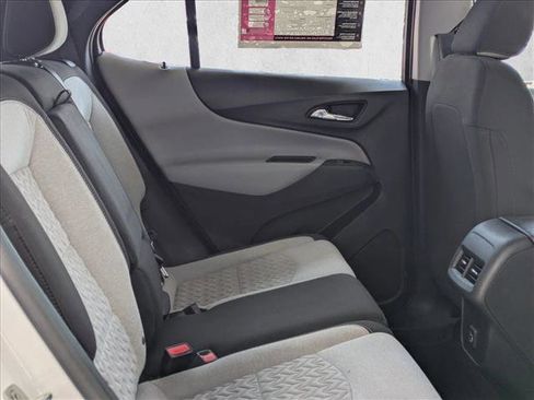 Used 2022 Chevrolet Equinox LT FWD image 25